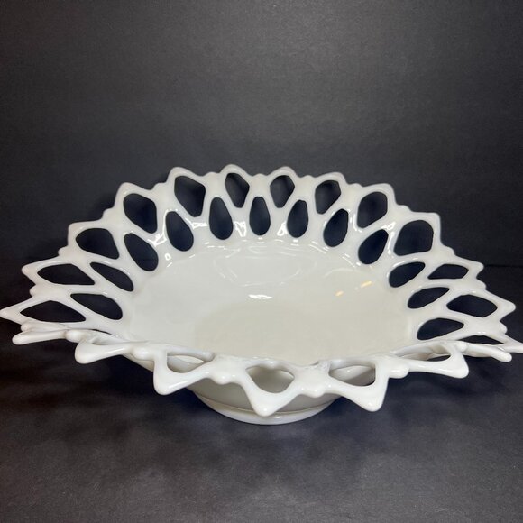 VTG MCM 1950s Westmoreland White Milk Glass Doric Pierced Lace Lattice Oval Bowl - Picture 3 of 7